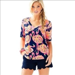 Lilly Pulitzer Ida V-Neck T-Shirt in Resort Navy Gimme Some Leg Small Flamingo